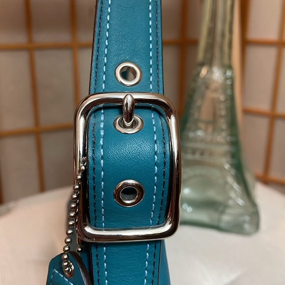 Coach Hamptons Demi Shoulder Bag - Picture 9 of 17